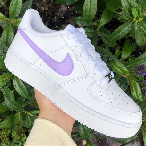 nike air force mit lila nike zeichen|nike air force 1 schuhe.